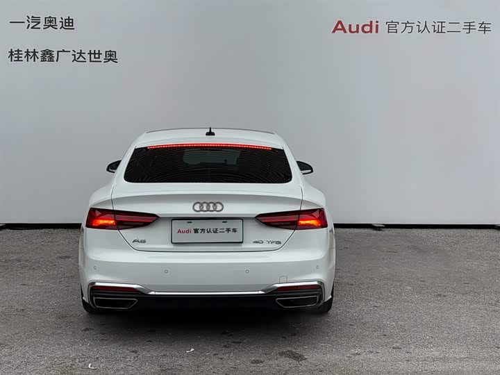 Фото 5 - Audi A5