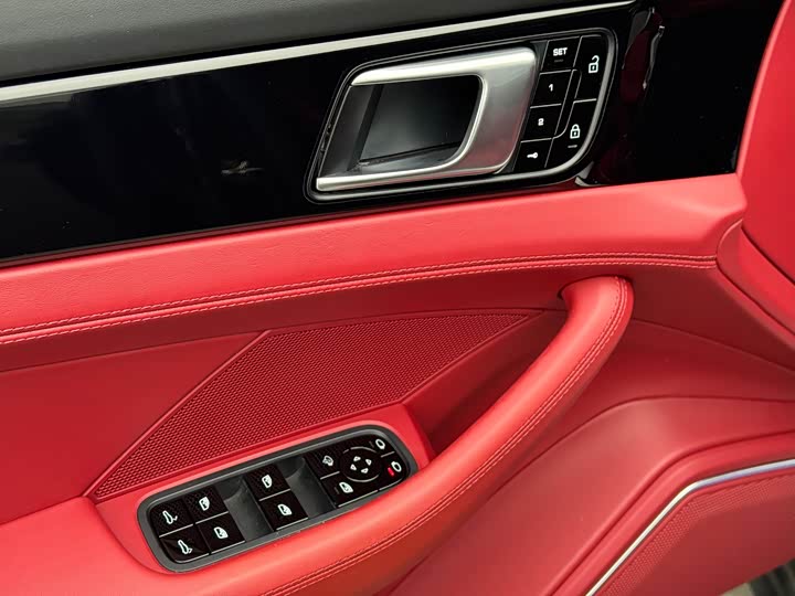 Фото 7 - Porsche Panamera