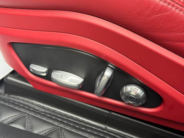 Фото 9 - Porsche Panamera