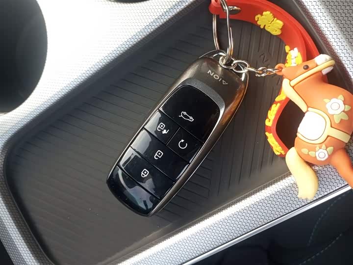 Фото 9 - GAC Aion Y