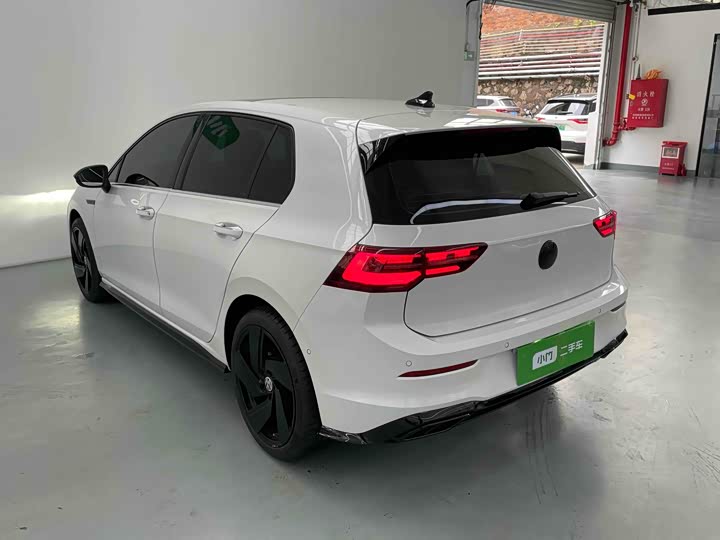 Фото 6 - Volkswagen Golf