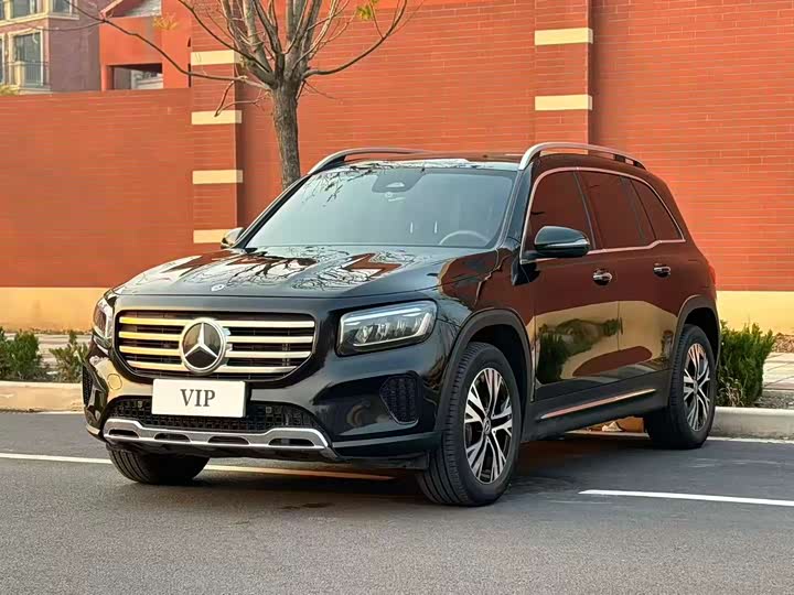 Фото 1 - Mercedes-Benz GLB-Class