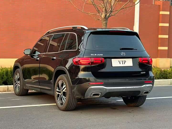 Фото 7 - Mercedes-Benz GLB-Class