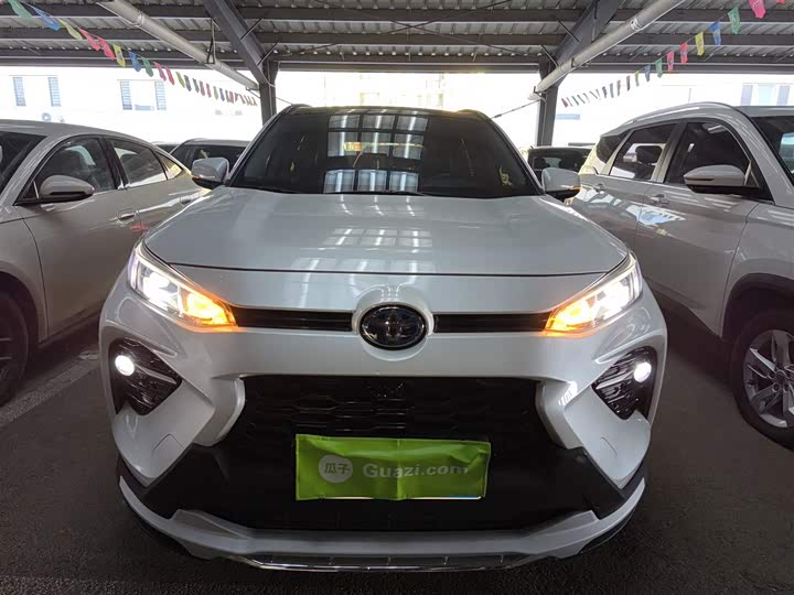 Фото 3 - Toyota Wildlander