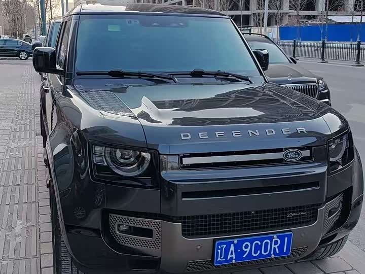 Фото 1 - Land Rover Defender