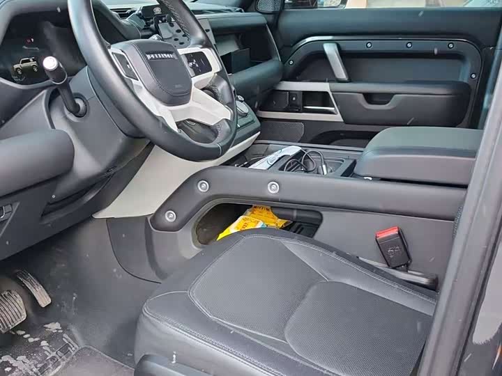 Фото 4 - Land Rover Defender