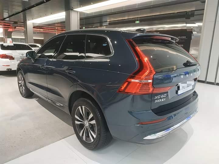 Фото 5 - Volvo XC60