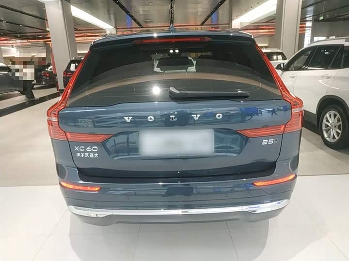 Фото 6 - Volvo XC60