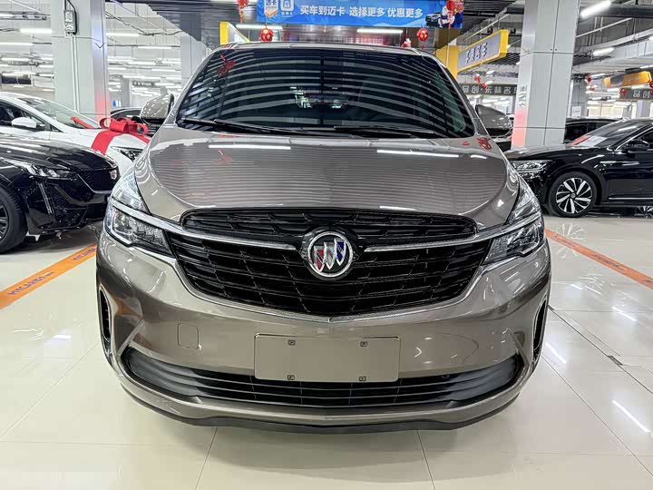 Фото 2 - Buick GL8 ES