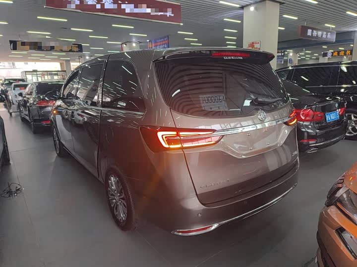 Фото 5 - Buick GL8 ES