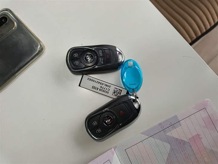 Фото 9 - Buick GL8 ES