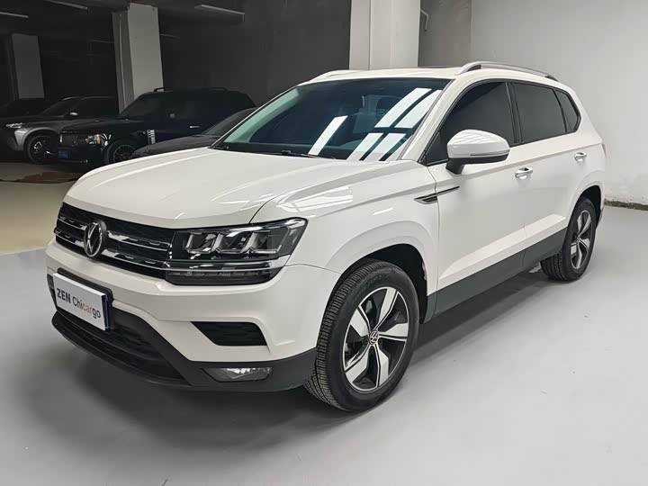 Фото 3 - Volkswagen Tharu