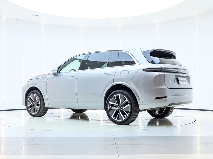 Фото 2 - LiXiang L7