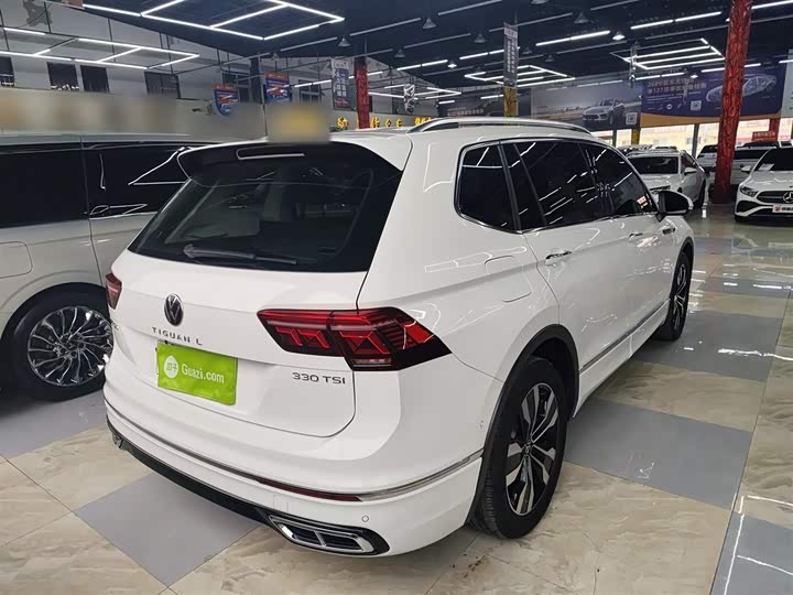 Фото 7 - Volkswagen Tiguan L Pro