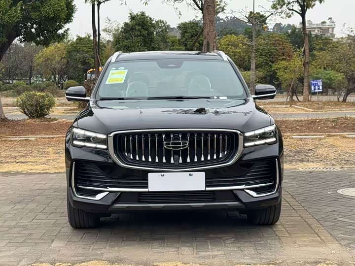 Фото 2 - Geely Monjaro