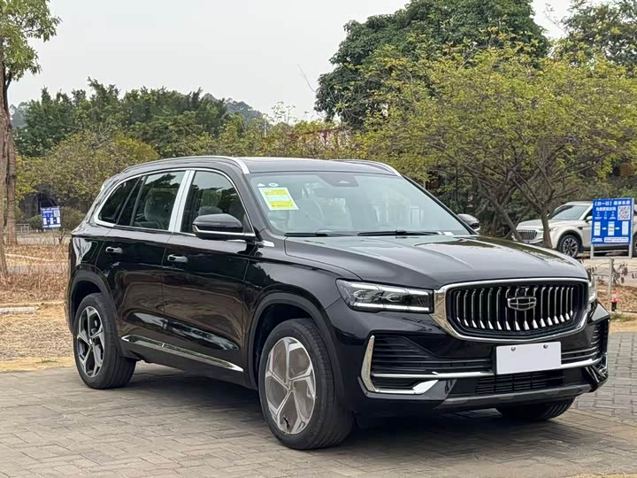 Фото 3 - Geely Monjaro