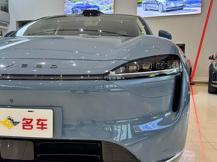 Фото 4 - Luxeed R7