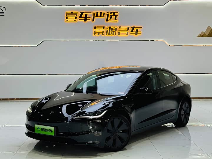 Фото 1 - Tesla Model 3