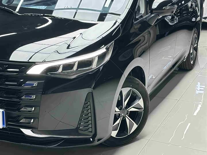 Фото 2 - GAC Trumpchi M6