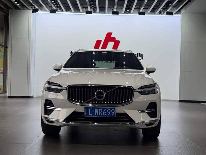 Фото 2 - Volvo XC60