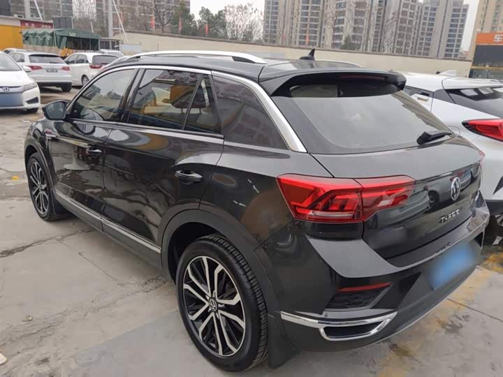 Фото 5 - Volkswagen T-Roc