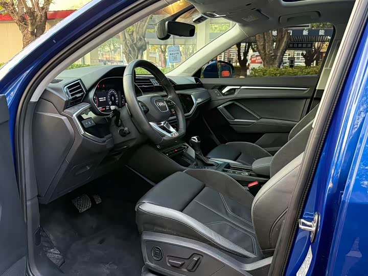 Фото 5 - Audi Q3 Sportback