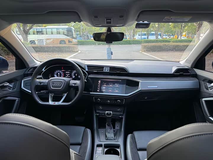 Фото 6 - Audi Q3 Sportback