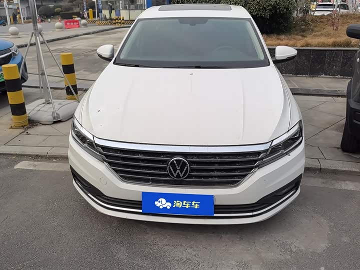 Фото 2 - Volkswagen Lavida