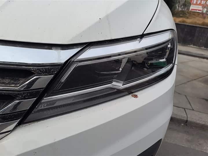 Фото 5 - Volkswagen Lavida