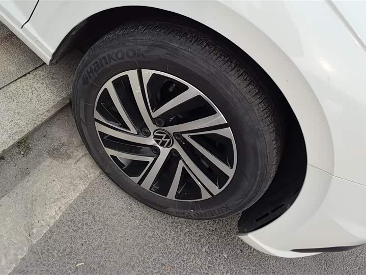 Фото 6 - Volkswagen Lavida