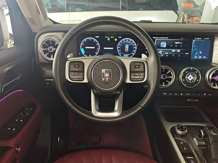 Фото 3 - Tank 300