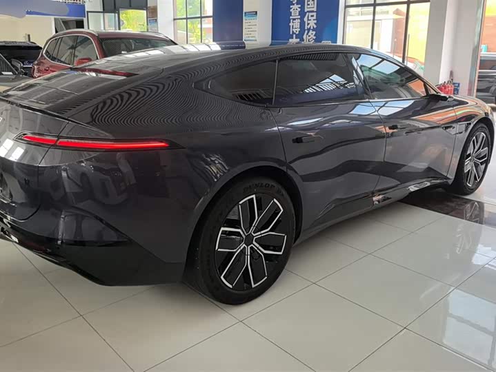 Фото 3 - Avatr 12