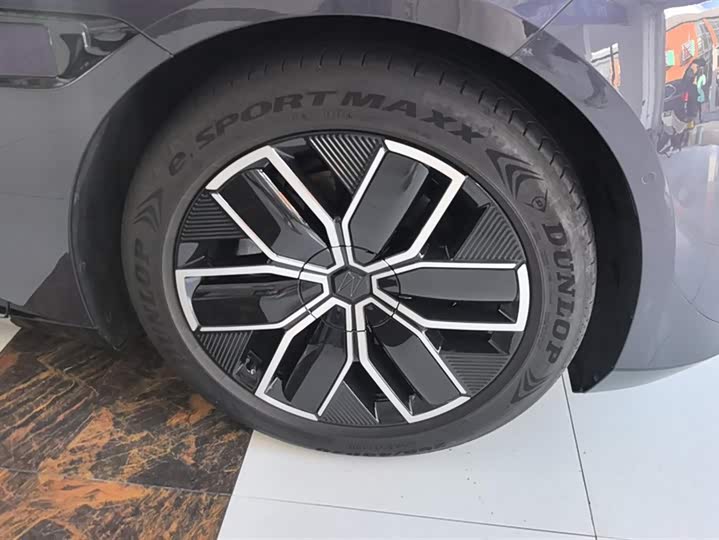 Фото 6 - Avatr 12