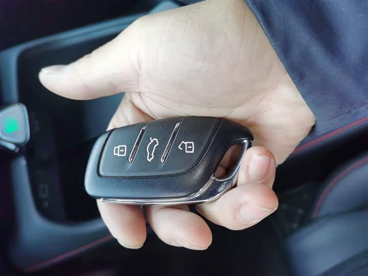 Фото 9 - MG Motor 5