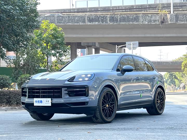 Фото 1 - Porsche Cayenne