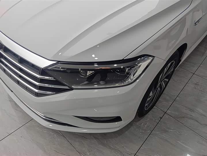 Фото 5 - Volkswagen Sagitar L