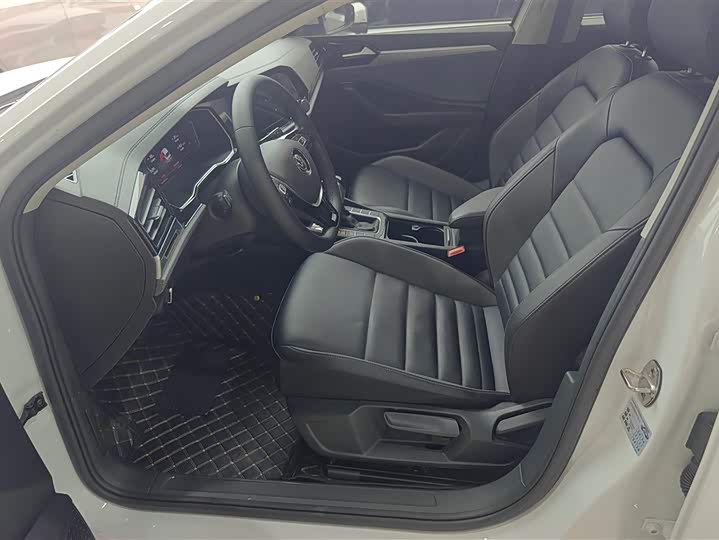 Фото 9 - Volkswagen Sagitar L