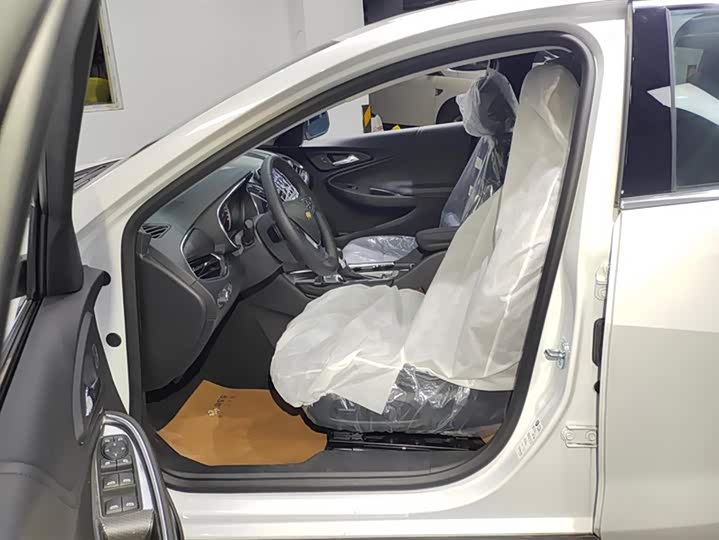 Фото 9 - Chevrolet Malibu XL