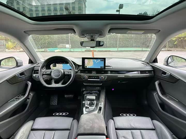 Фото 5 - Audi A5