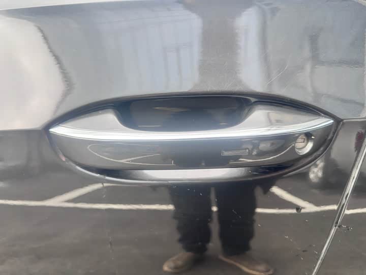 Фото 5 - Volkswagen Golf