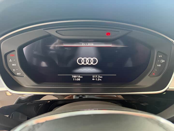 Фото 9 - Audi A8
