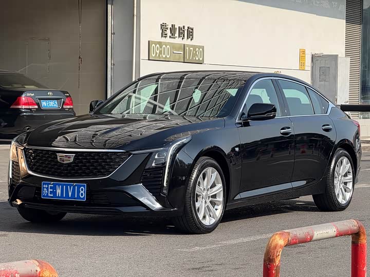 Фото 1 - Cadillac CT5