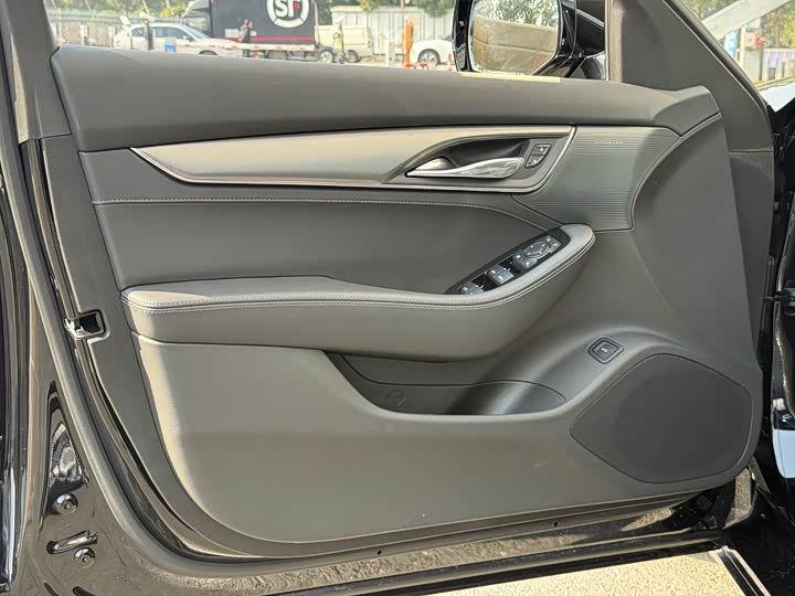 Фото 5 - Cadillac CT5