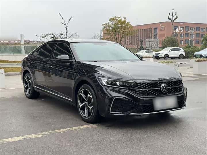 Фото 5 - Volkswagen Passat