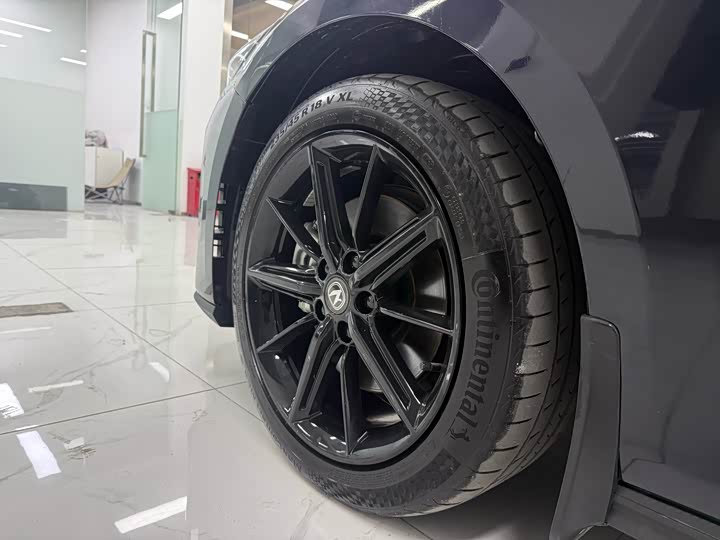 Фото 6 - Changan UNI-V Hybrid