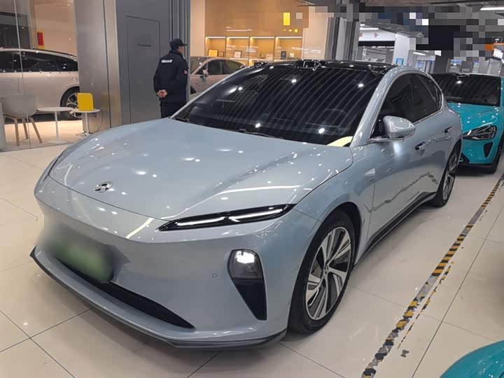 Фото 1 - Nio ET5