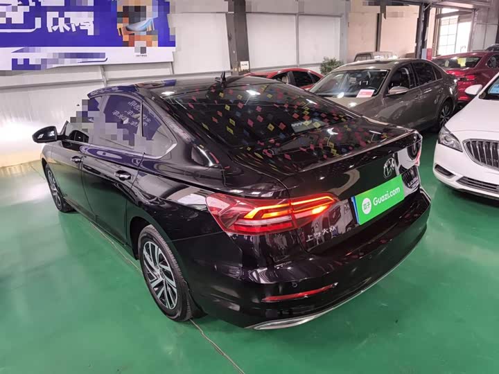 Фото 5 - Volkswagen Lavida