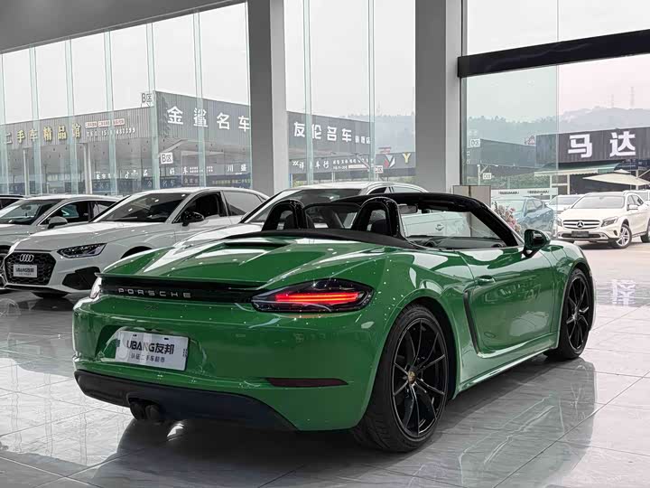 Фото 4 - Porsche 718