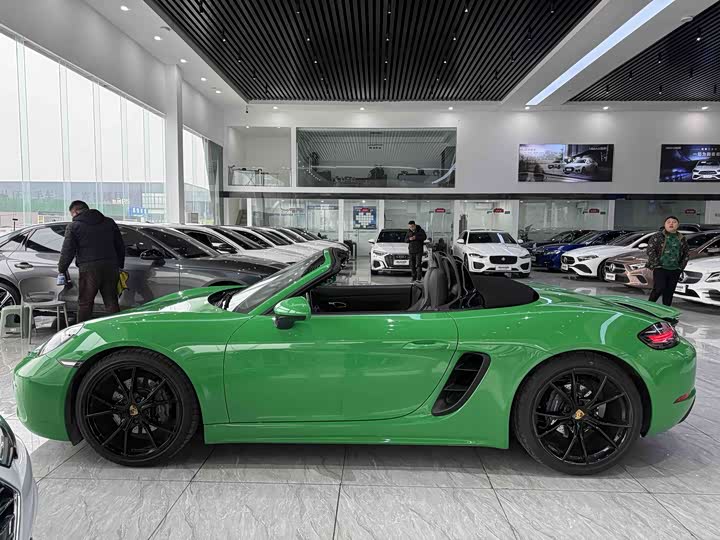 Фото 7 - Porsche 718