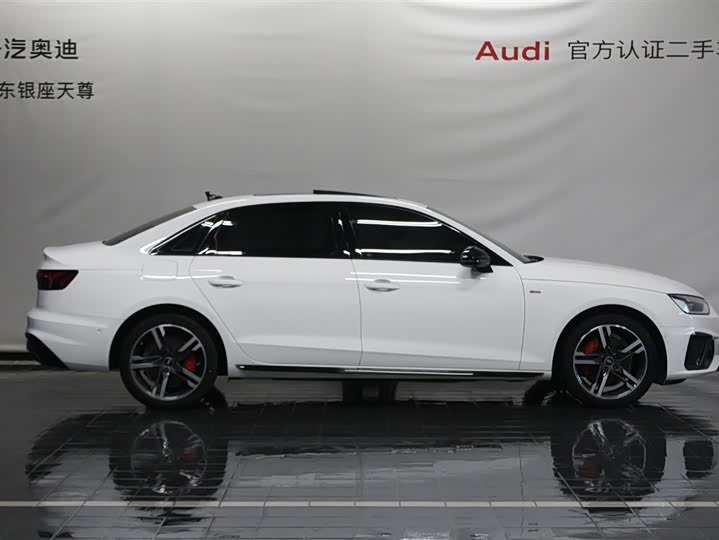 Фото 4 - Audi A4L